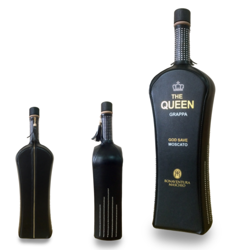 Distilleria Bonaventura Maschio - Vestito bottiglia in ecopelle nero Grappa Prime Uve